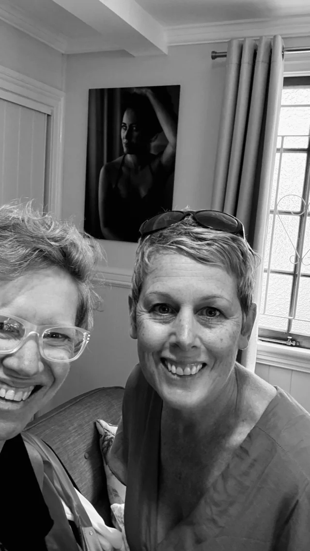 “Amazing making bloody magic with Mel”
It was a super special day having Astra come in for a her second time having a No makeup Empowerment Portrait Experience. 
Today we captured headshots for her business Win Ellis Projects and her portrait for my Charity Book Project to fundraise for Mater Chicks in pink who support women with breast cancer.

Head to link in bio to enquire about the project. 

#materchicksinpink #supportbreastcancer #makingmagic